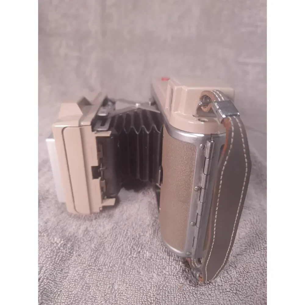 Polaroid 433 Land Camera Tested Working w/ Case Clean Vintage 1960s- Excellent!